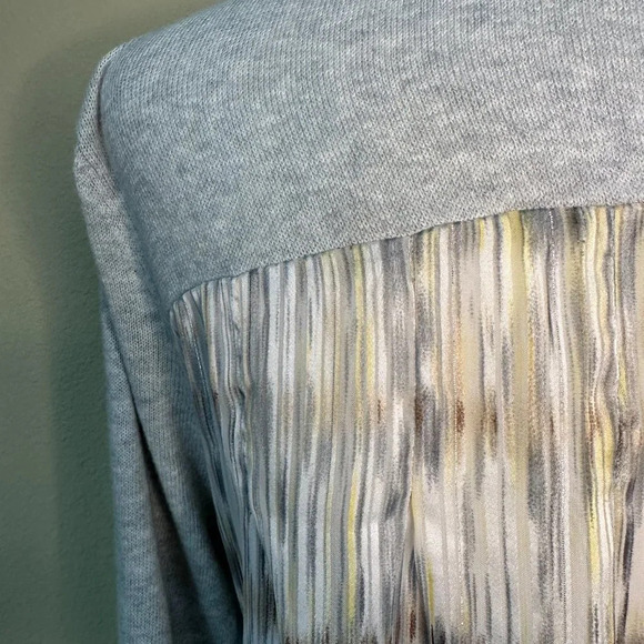 ANTHROPOLOGIE Sheer Chiffon Back Grey Striped Cardigan Sweater - size medium - Picture 4 of 6